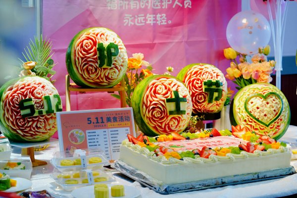 活动回首丨唱起天使赞歌，，，为护士天使守候，，，向大爱致敬